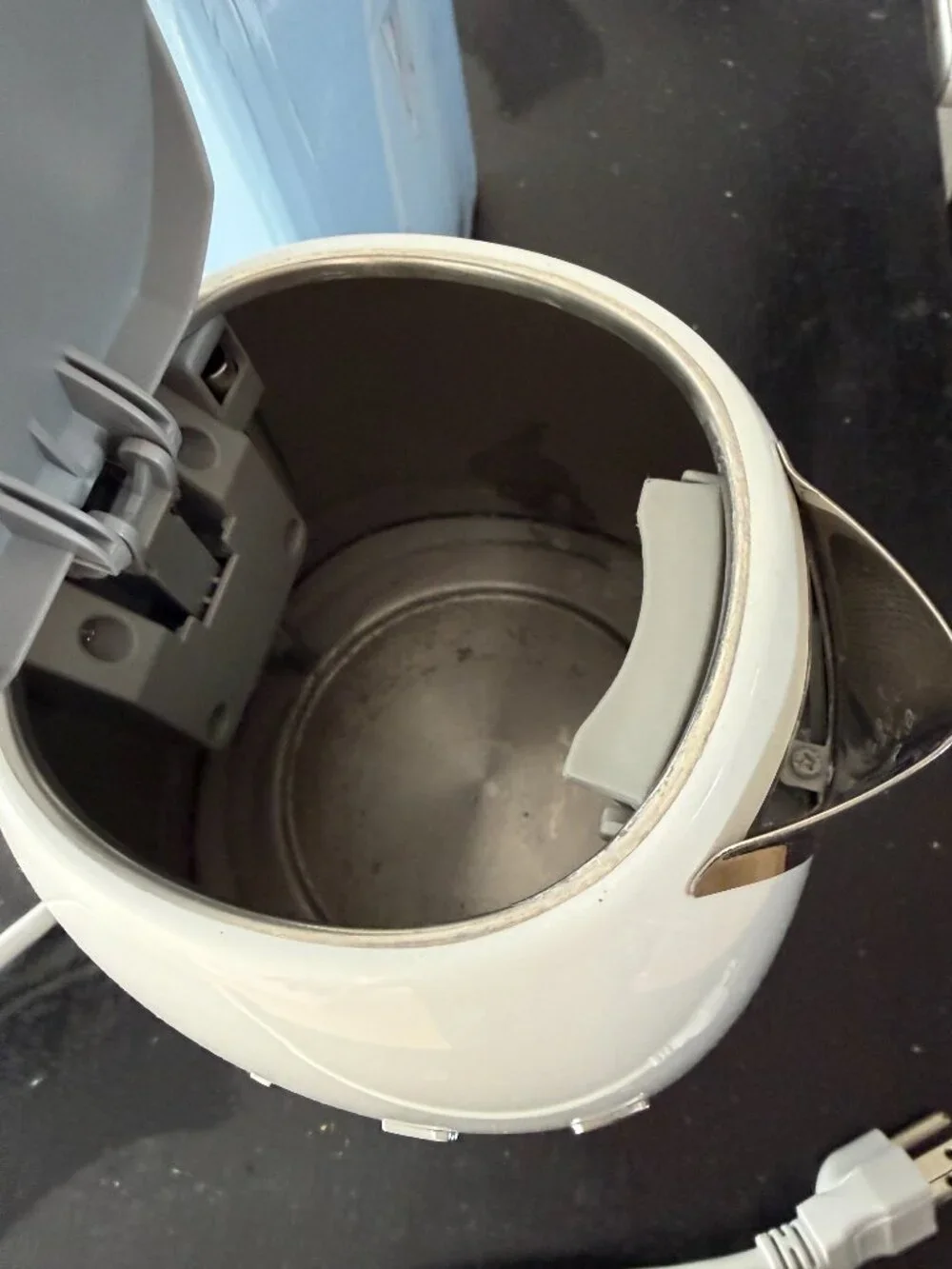 Smeg electric kettle - white
